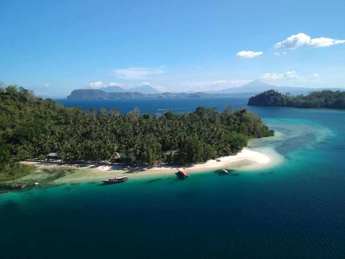 Blue Bay Divers Likupang Bangka Exterior foto